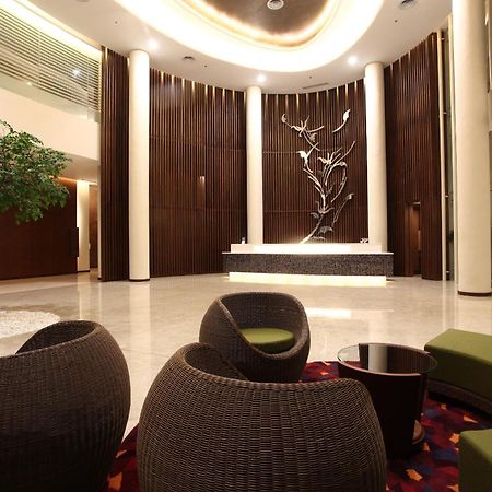 Soll Marina Hotel & Conference Center Bangka Пангкалпинанг Екстериор снимка