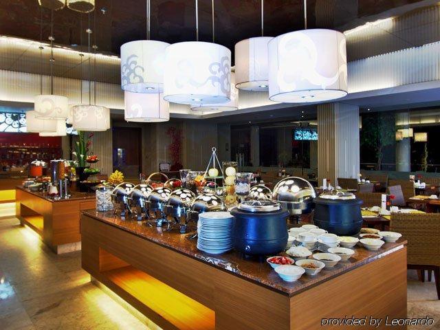 Soll Marina Hotel & Conference Center Bangka Пангкалпинанг Екстериор снимка